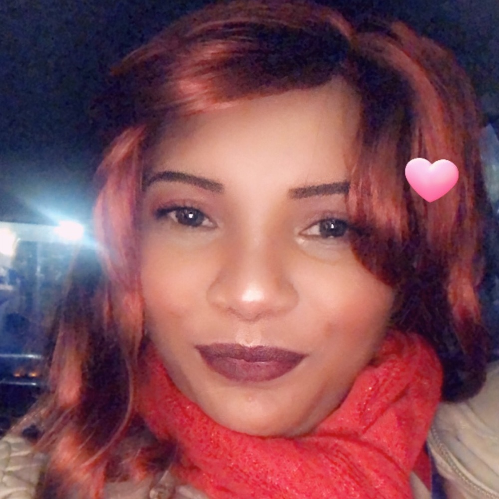 Meet your Posher, Yesenia